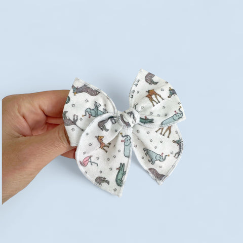 Party Animals Small Fable Bow