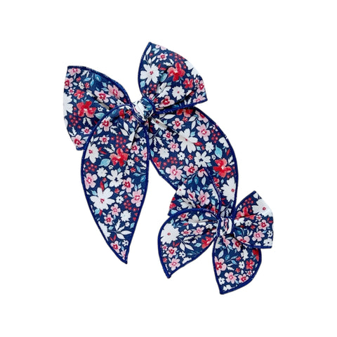 Small Navy Floral Print Fable Bow no