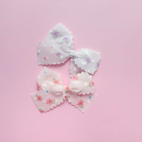 Floral Scallop Bow