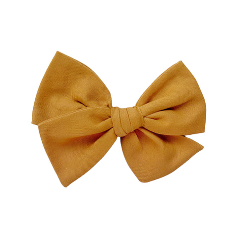 Solid Yellow Gold Pinwheel Bow