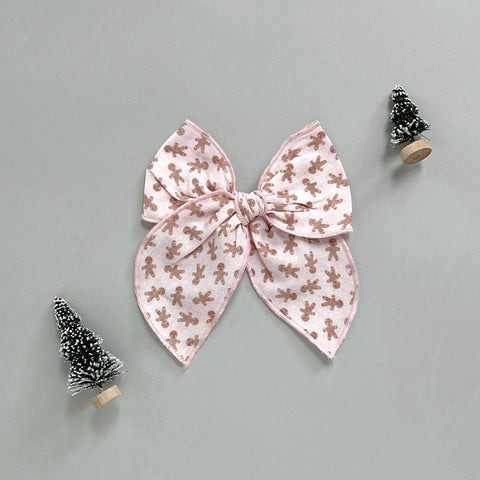 Pink Gingerbread Fable Bow